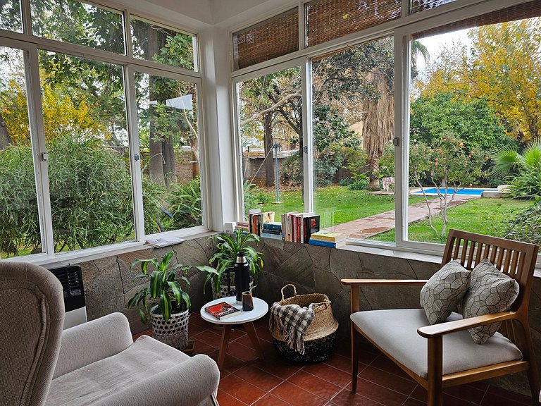 Buen Viaje Mendoza, Jardín y piscina