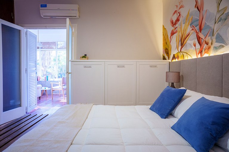Acogedora habitación con jardín y piscina, a 10 min centro,