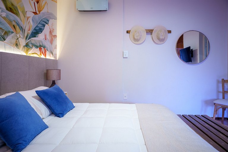 Acogedora habitación con jardín y piscina, a 10 min centro,